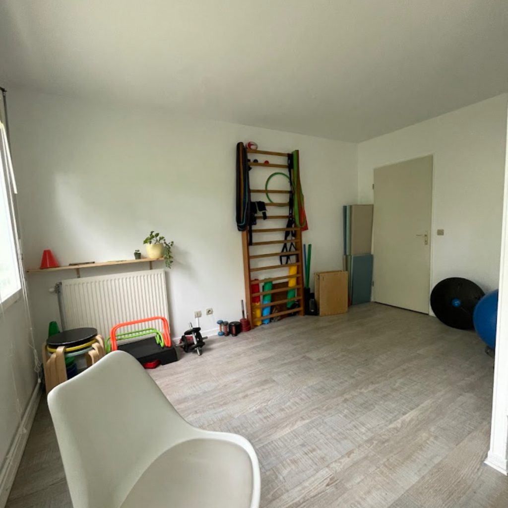 Offre collaboration ou association à Montigny-le-Bretonneux 78 - Kiné France